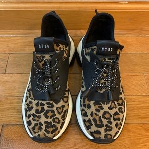 ❌️SOLD❌️Steve Madden Cheetah Print Sneakers like new size 5.5